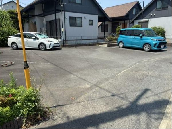 駐車場　駐車場です　※同タイプ　参考写真