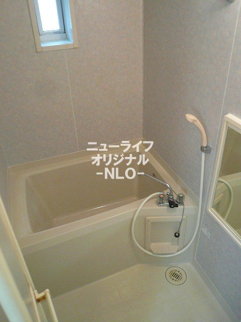 バス・シャワールーム　一日の疲れをゆっくり癒せます☆