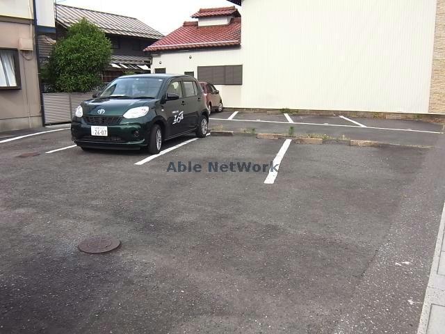 駐車場　駐車場