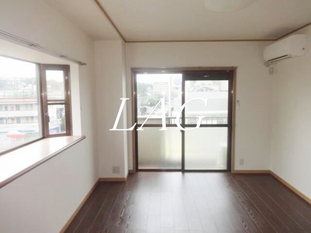 居室・リビング　洋室のお部屋です。
