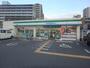 コンビニ　ファミリーマート 福島海老江店（コンビニ）まで705m