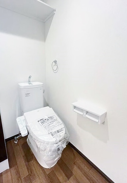 トイレ　同じ施工会社の物件の御写真です。参考写真