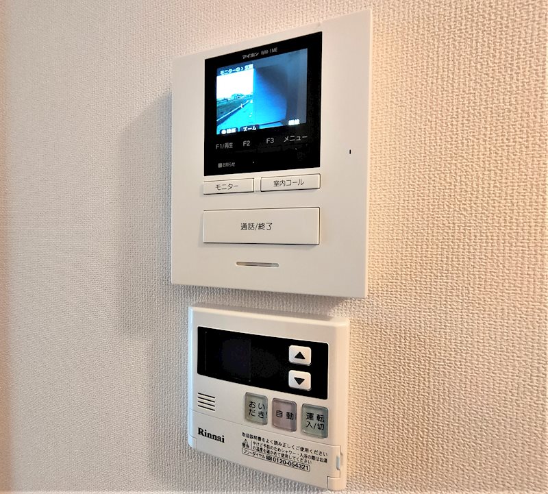セキュリティ　（イメージ）モニター付きインターフォンを採用し防犯対策