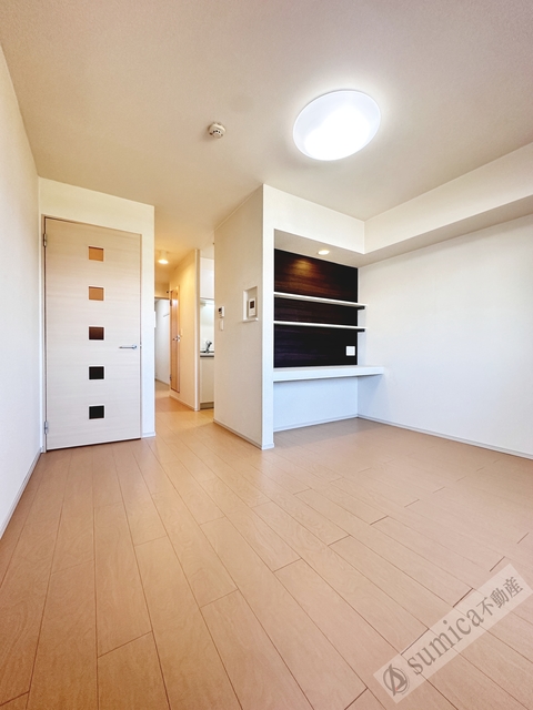 居室・リビング　中部屋の写真です。