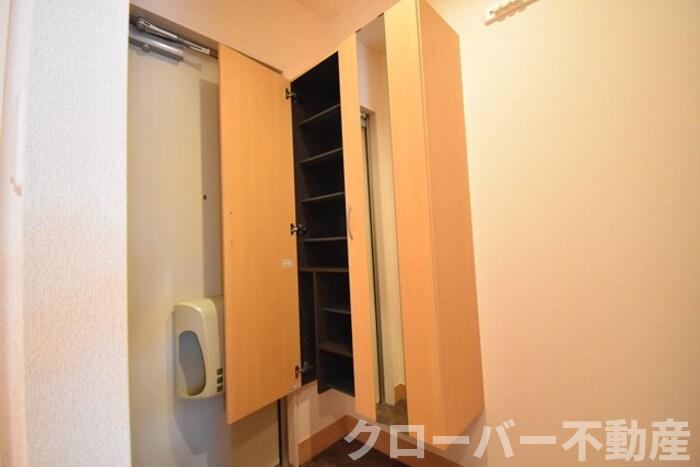 玄関　シューズボックス（トールタイプ）