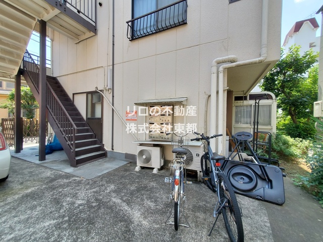 エントランス　自転車駐輪も可能です♪