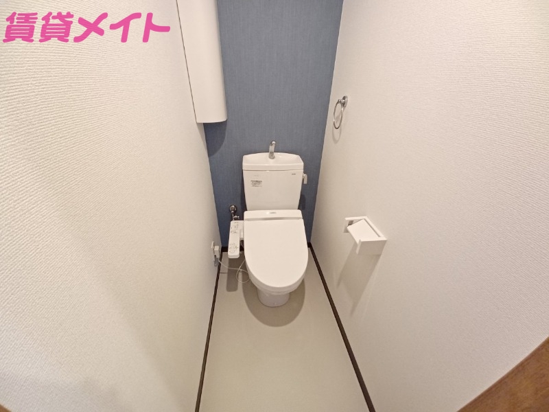 トイレ　同型参考写真