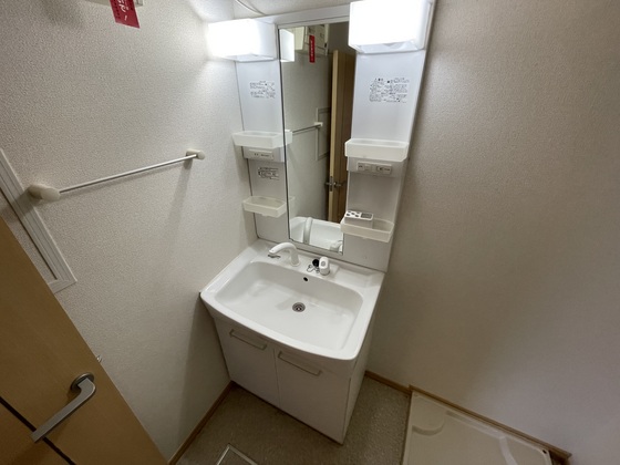洗面設備　※別部屋の写真です