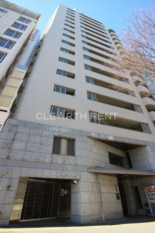 建物外観　★3駅9路線利用可！緑豊かな新宿中央公園すぐそば★