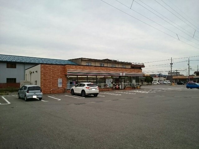 コンビニ　セブンイレブン 高岡蓮花寺店（コンビニ）まで1021m