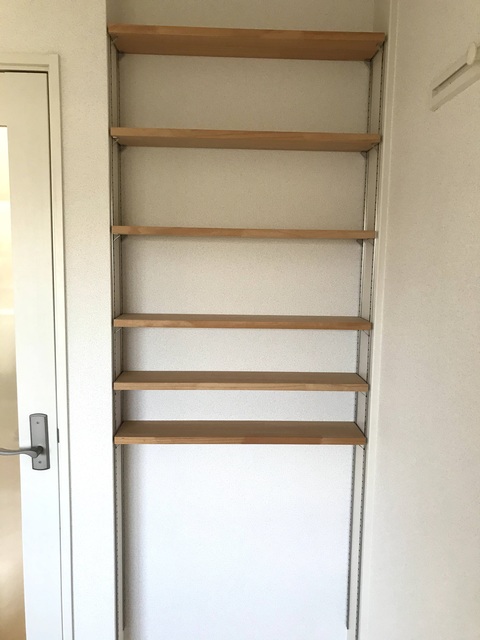 収納　棚