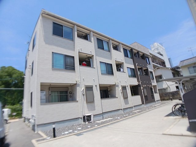 建物外観　外観は落ち着いています