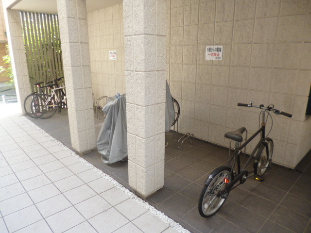 その他共有部分　★屋根付き駐輪場★