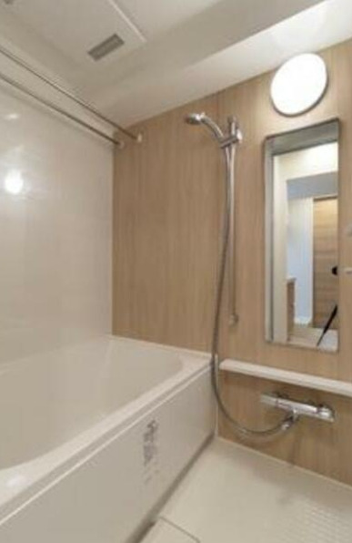 バス・シャワールーム　別部屋の画像を使用しております。