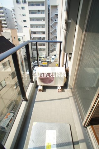 バルコニー　便利で嬉しいバルコニー付きです♪