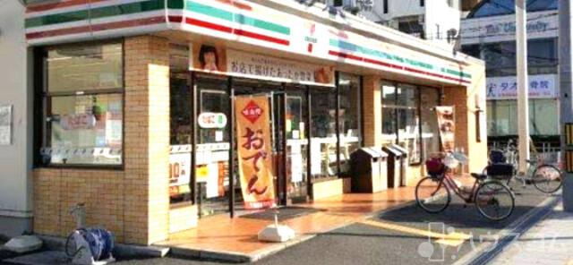 コンビニ　セブンイレブン　下新庄駅前店（コンビニ）まで200m