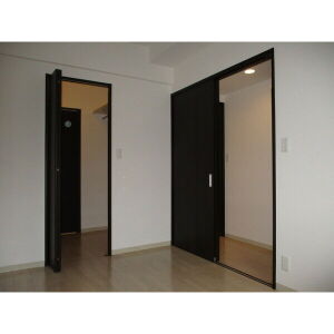 その他　室内イメージ写真です。実際のお部屋の内装(壁紙や床、建具、設
