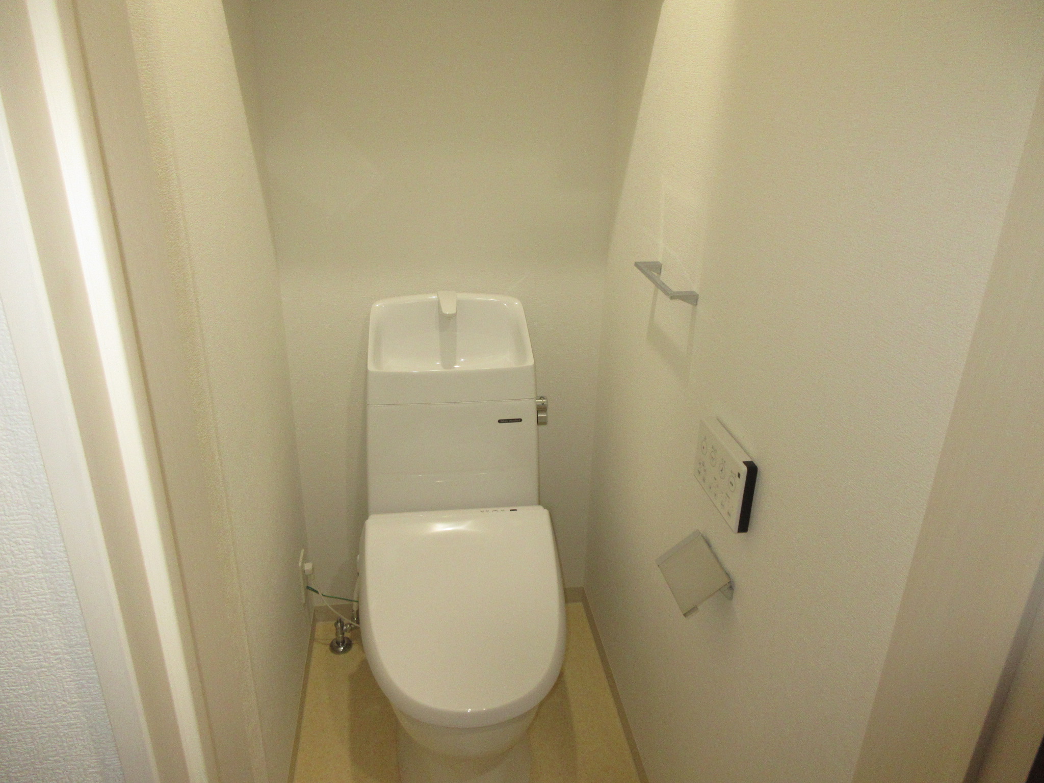 地下鉄谷町線 喜連瓜破駅 徒歩10分 3階建 築1年のトイレ写真