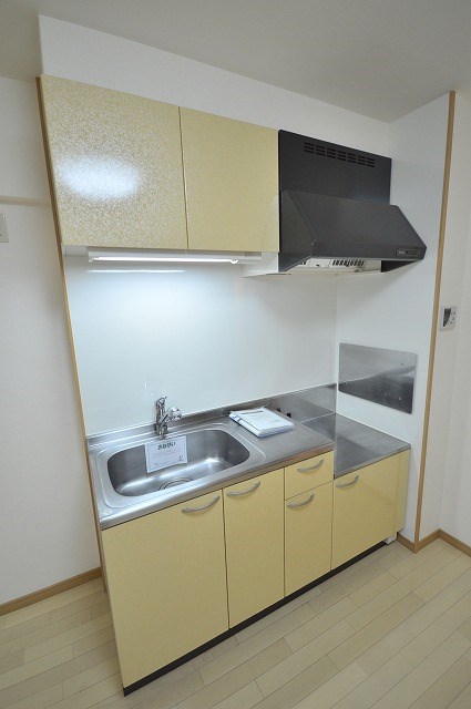 キッチン　※別号室の参考写真になります。