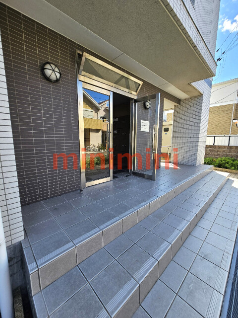 大阪モノレール彩都線 豊川駅 徒歩25分 5階建 築12年の外観写真