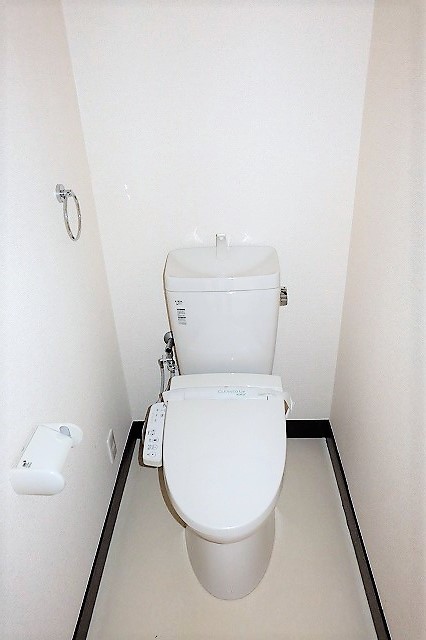 トイレ　※別部屋のイメージ写真です。