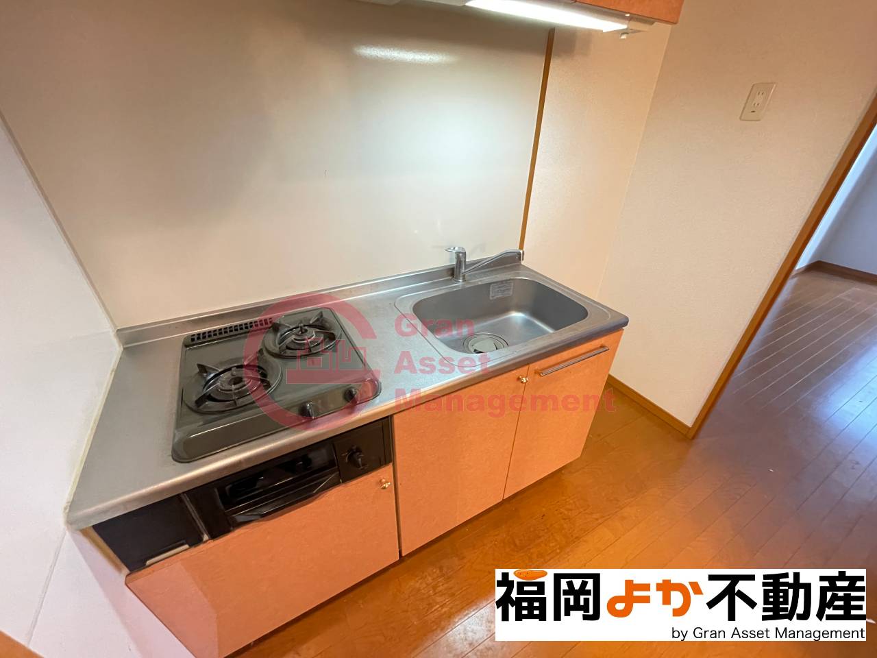 キッチン　コンパクトなキッチンで掃除もラクラク