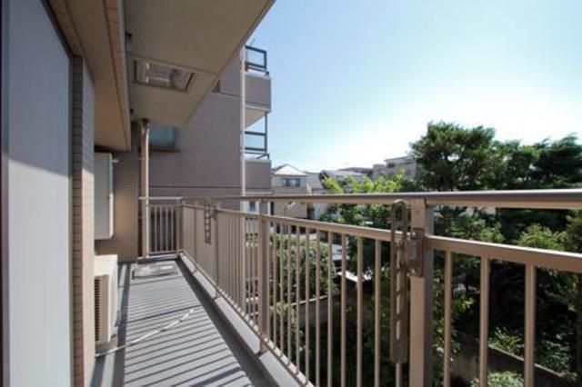 バルコニー　※写真は同タイプ住戸です。