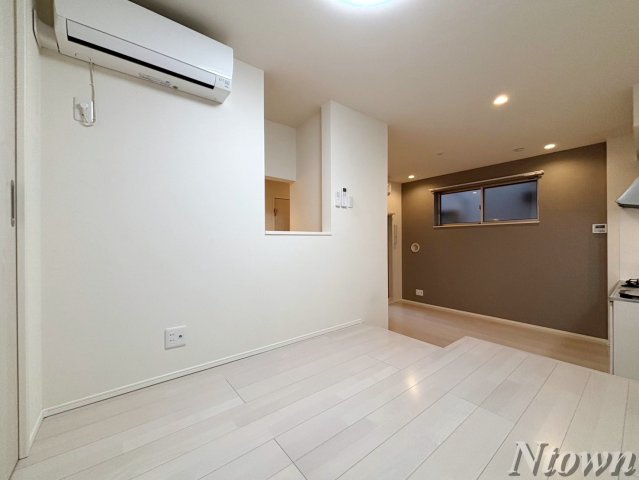 その他　使い勝手のいい洋室です