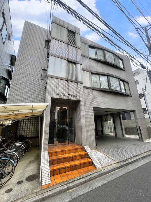 メゾンアオキの外観写真