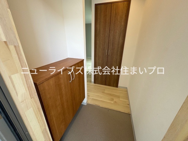 京阪本線 萱島駅 徒歩3分 3階建 築2年の玄関写真