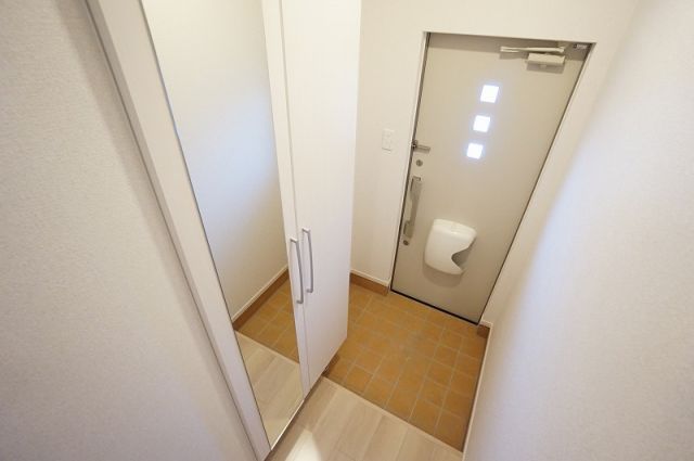 ヴィヴァーチェ直方 IIの玄関写真