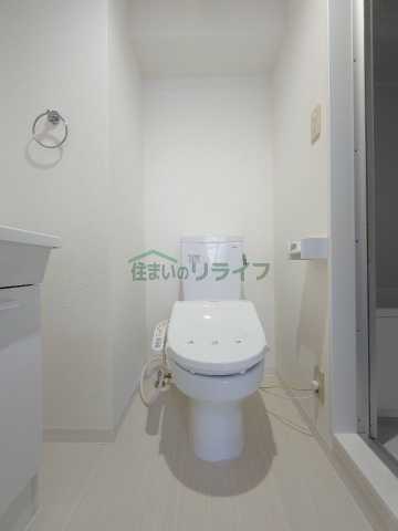 トイレ　別部屋引用
