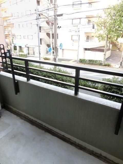 バルコニー　南向きのバルコニー