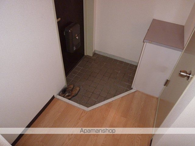 ベルハウス高槻の玄関写真