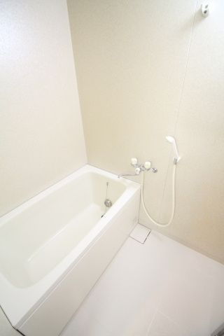バス・シャワールーム　反転タイプ別部屋参考写真　アランブラすがも　豊島区巣鴨3