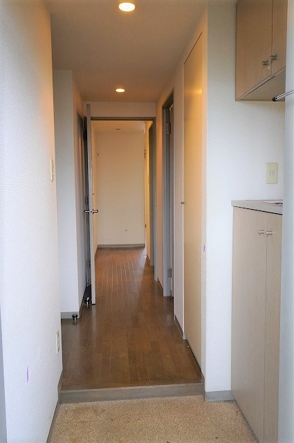 玄関　※同仕様他号室写真
