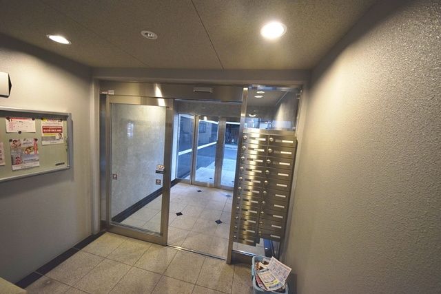 エントランス　エントランス