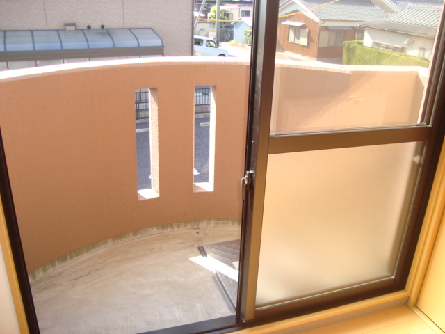 バルコニー　洋室