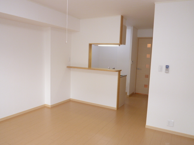 居室・リビング　別の部屋の写真です