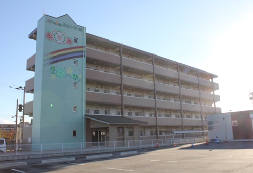 【三養基郡みやき町大字西島のマンションの建物外観】