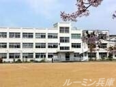 【オートハイツ２の小学校】