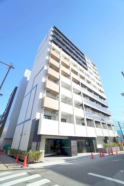 【横浜市神奈川区神奈川のマンションの建物外観】