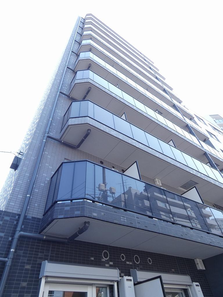 CAVANA新宿夏目坂の建物外観