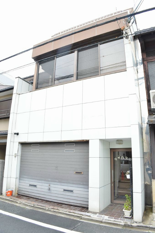 京都市中京区宮本町のマンションの建物外観