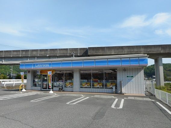 【福山市神辺町のアパートのコンビニ】