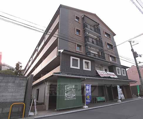 グランコート伏見桃山大手筋IIの建物外観