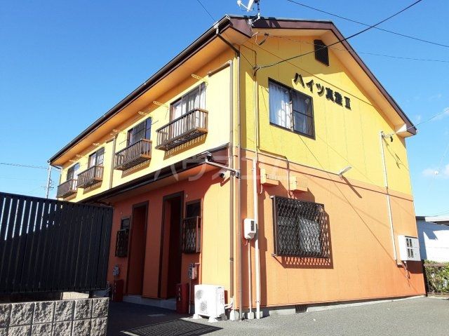 浜松市中央区半田町のアパートの建物外観