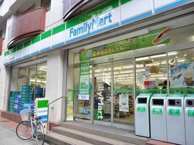 【GRAN　PASEO四谷若葉のコンビニ】