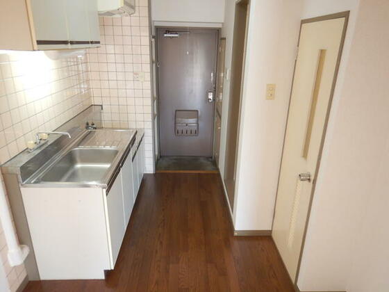 キッチン　２口ガスコンロ置けます！！都市ガスで経済的♪