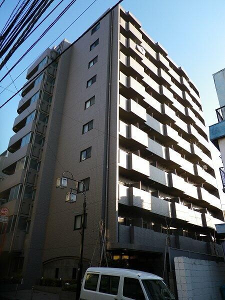ルーブル北新宿の外観